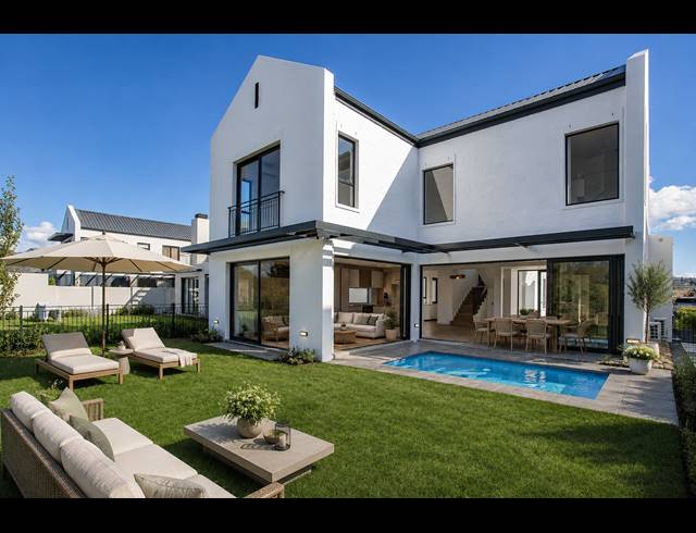 4 BEDROOM HOUSE FOR SALE IN PAARL VALLEIJ LIFESTYLE ESTATE